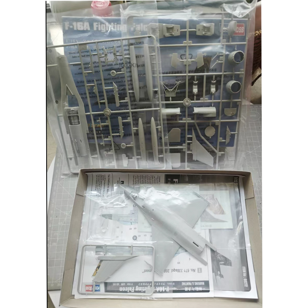 Hobbyboss 80272 1:72 Scale Gen - Model Kit F16 recensie en prijs