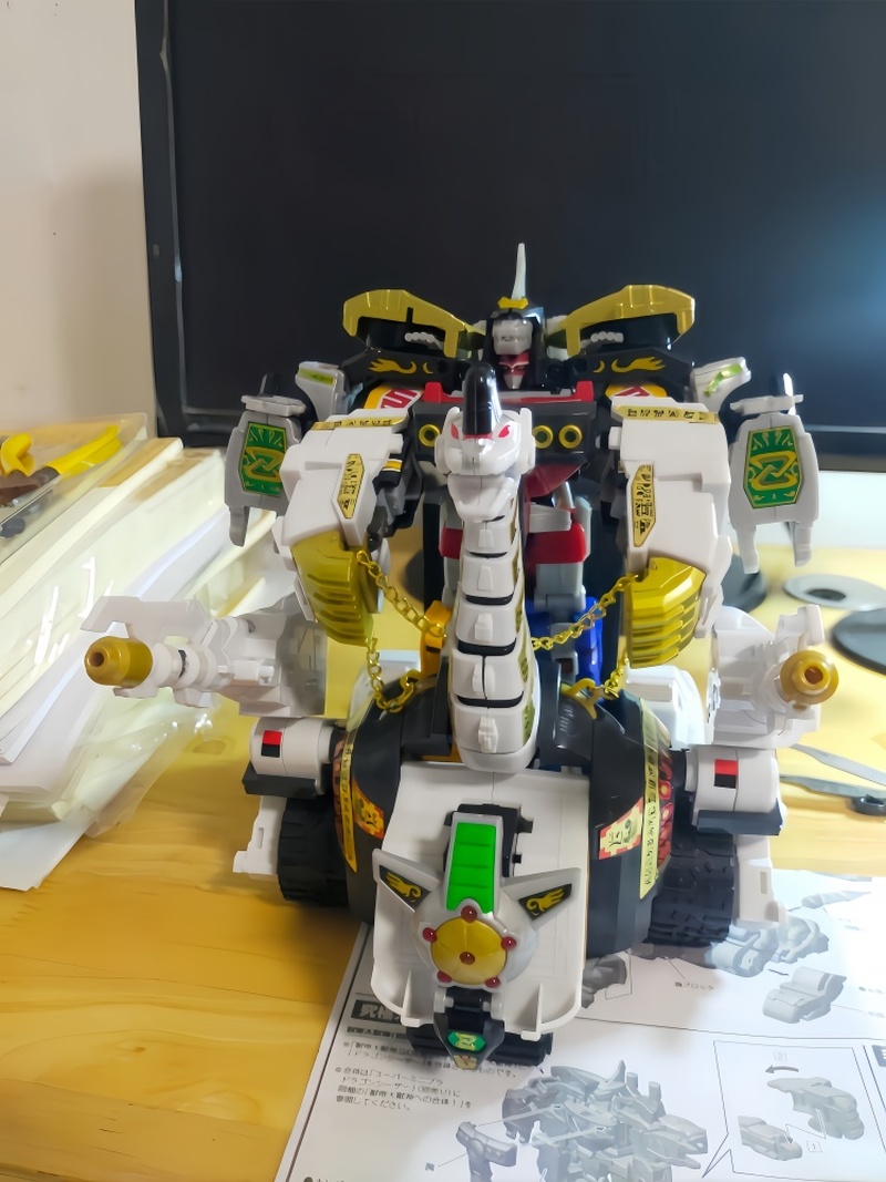 Original Lottery Edition Banda - Model Kit Megazord recensie en prijs