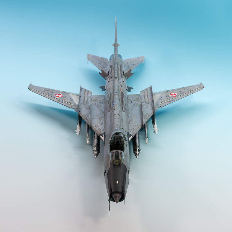 Kitty Hawk  1/48 KH80146 Sukho - Model Kit Ixchel recensie en prijs