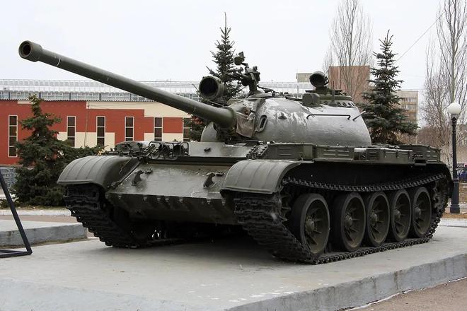 1/144 Scale Soviet T-54 Main B - Model Kit Ixchel recensie en prijs
